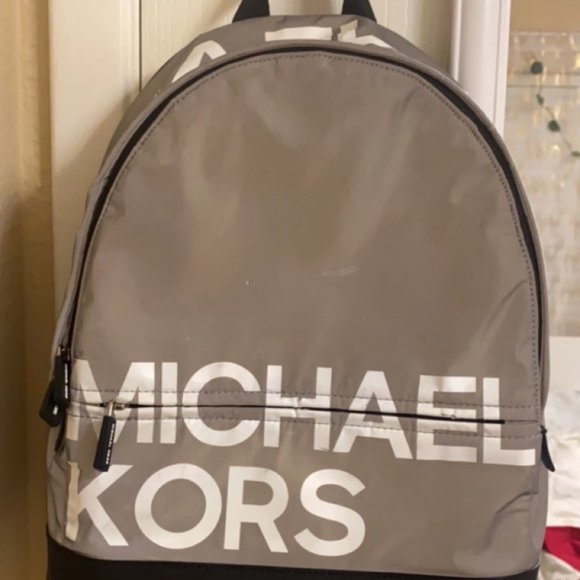 Michael Kors - Reflective Backpack - RARE FIND! - Picture 1 of 10